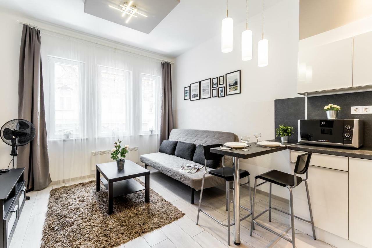 BpR Fleur Créme Apartment Budapest Esterno foto